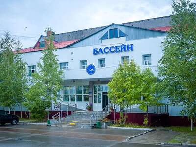 Плавательный бассейн «Аган» оснащен 25-метровой чашей на 4 дорожки и приглашает всех жителей Радужного на занятия оздоровительным плаванием.