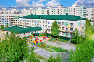 Ханты-Мансийский автономный округ – Югра, город Радужный, МАДОУ ДС №16 "Снежинка" микрорайон 7, дом 17 (1 корпус)